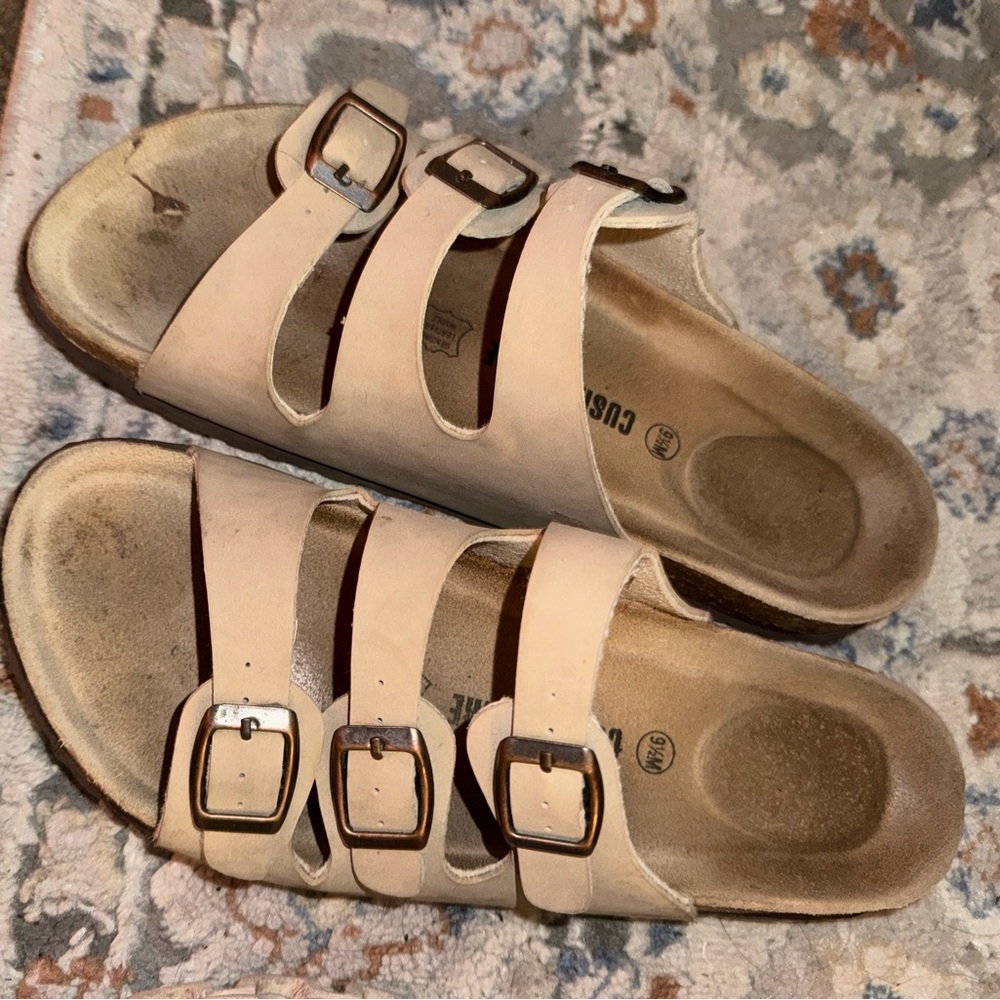 Cushionaire Triple Strap Sandal